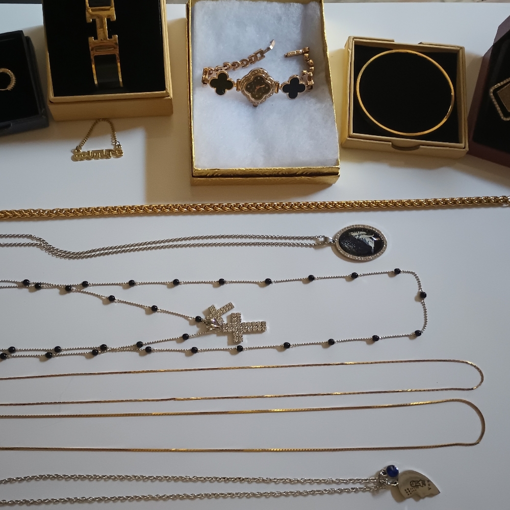 Jewelry lot